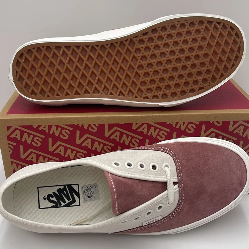 Vans Men’s Authentic
Pig Suede Withered Rose
VN000BW5CHO
Sneakers - Picture 4 of 16